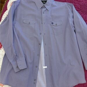 Wrangler Men's Blue and White Button Down Shirt